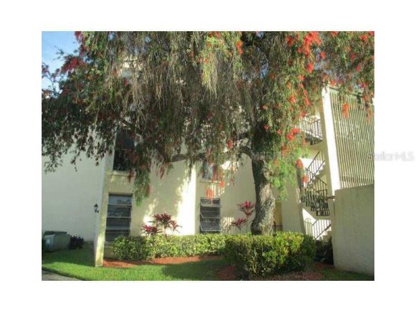 PENTHOUSE GREENS UNIT B CONDO