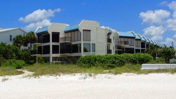 SUN PLAZA WEST CONDO