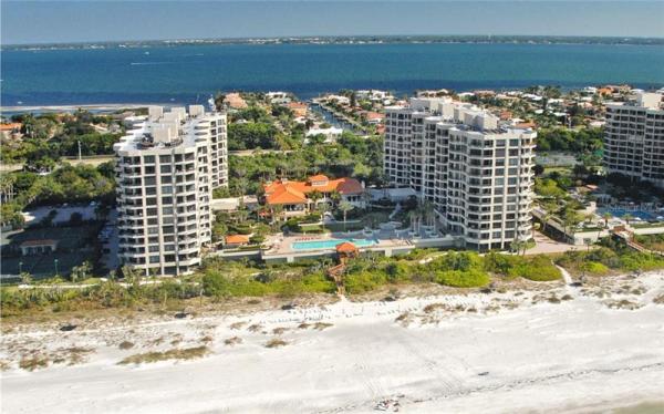 WATER CLUB 01 AT LONGBOAT KEY