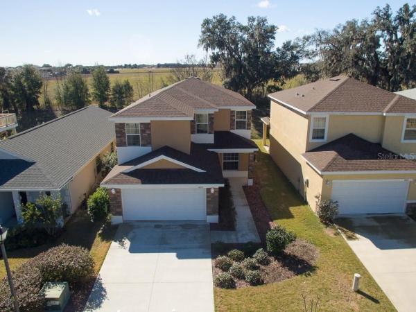 VILLAGES OF PARKWOOD