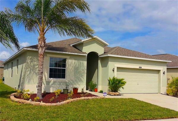 WYNDHAM LAKES ESTATES