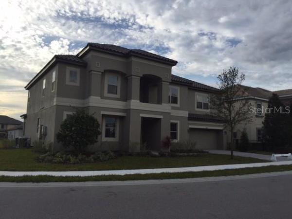 THE ESTATES AT PEARL LAKE