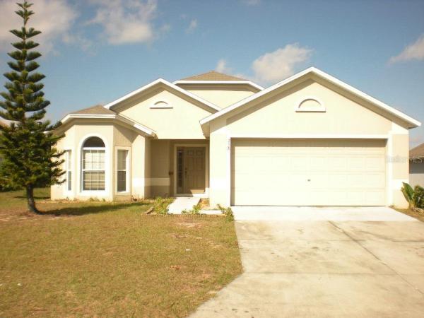 ESTATES/LK ST CHARLES PH 02