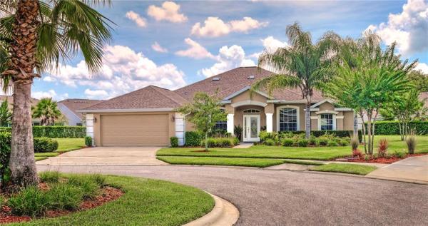 VILLAGES OF ROYAL PALM