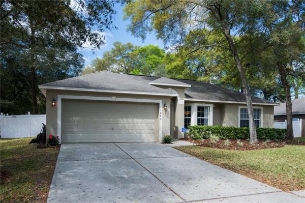 WELLINGTON PLACE C & D