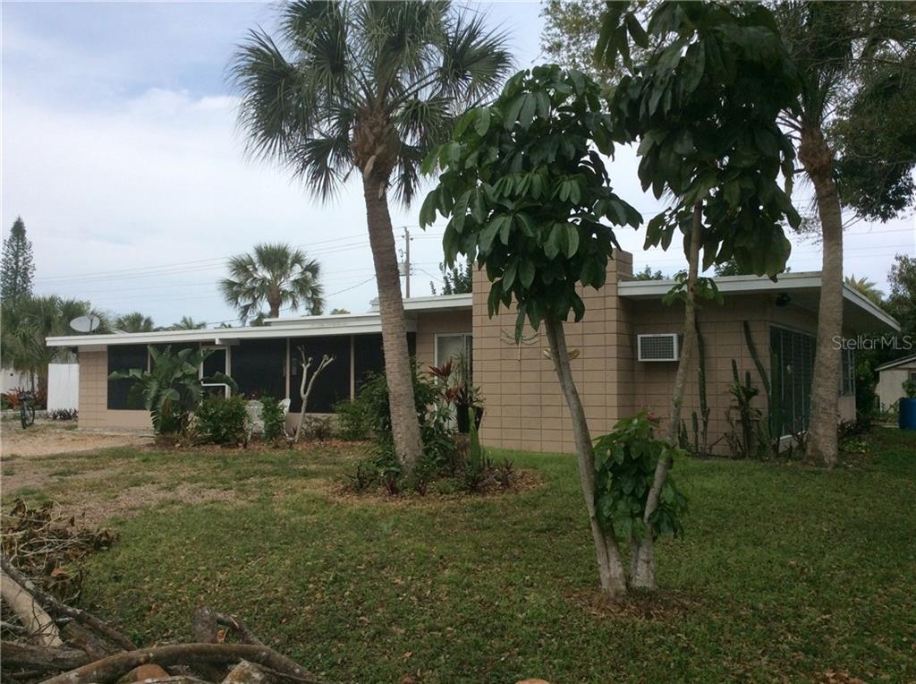 GOLDEN BEACH - фото