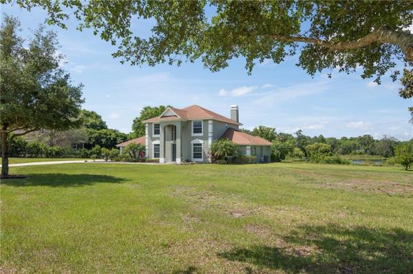 LAURELS MOUNT DORA 45/98