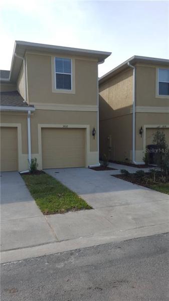 BROADWAY CENTRE TOWNHOMES