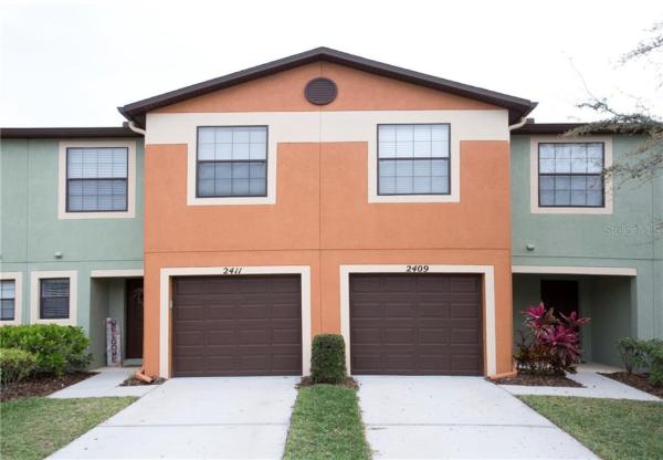 EDGEWATER AT LAKE BRANDON