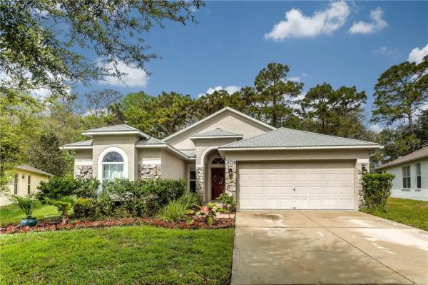 SUNCOAST LAKES PH 03