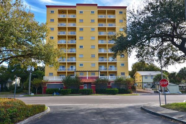 CASABLANCA TOWERS CONDO