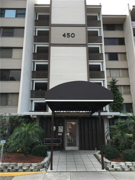 TREASURE ISLAND TENNIS & YACHT CLUB