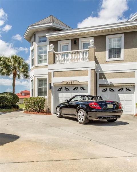 EAGLES CROSSING AT FEATHER SOUND