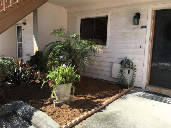 CARROLLWOOD PLACE A CONDO