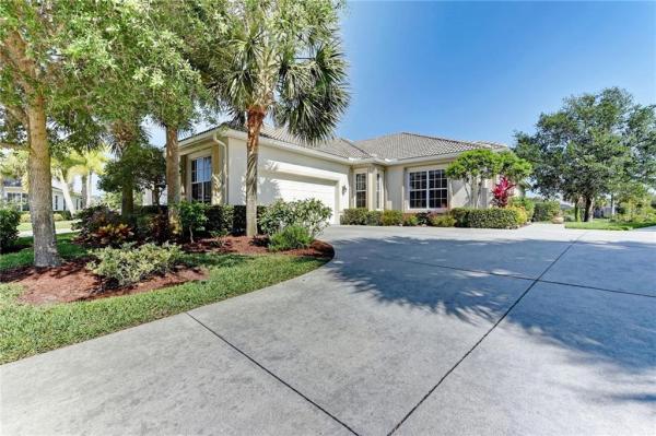 MYAKKA POINTE AT RIVERWOOD