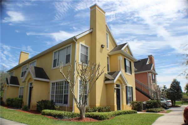 CENTRAL PARK ON LEE VISTA