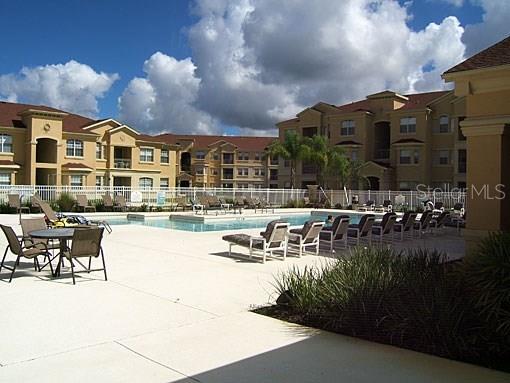 TERRACE RIDGE AT TOWN CENTER EAST CONDO