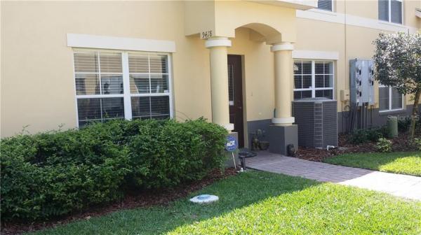 CHARLESTON PLACE TWN