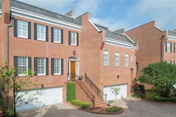 CRESCENT PLACE CONDO