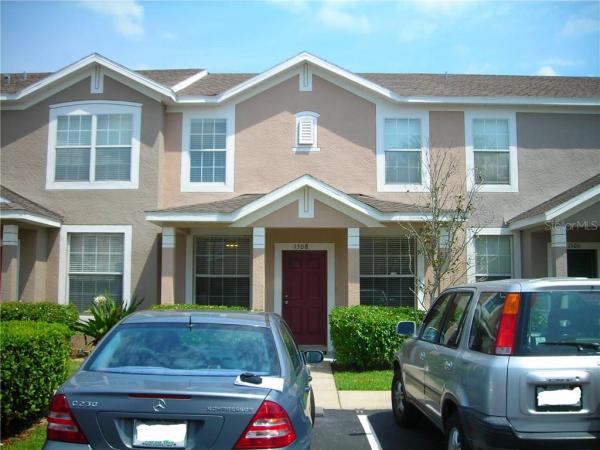 LAKEWOOD RIDGE TOWNHOMES