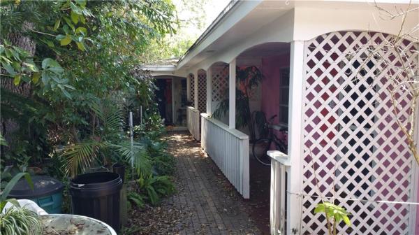 HIGHLAND PARK HELLERS