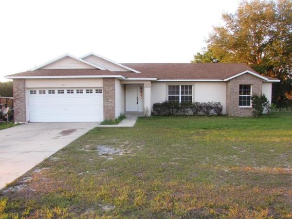 LADY LAKE HIDDEN OAKS
