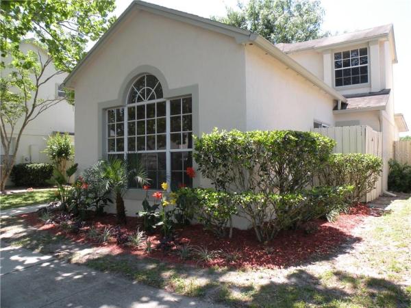 LAKE OLYMPIC TWNHS CONDO