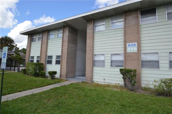 LAS PALMAS AT SAND LAKE CONDO