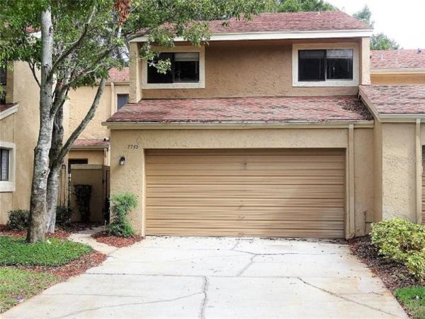 SANDPOINTE TOWNHOUSES