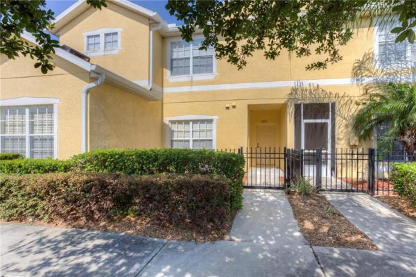 RIVERCREST TWNHMS WEST PH 02