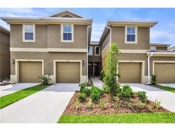 BROADWAY CENTRE TWNHMS