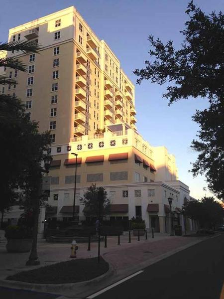 STATION SQUARE CONDO