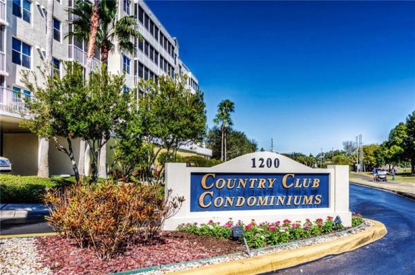 COUNTRY CLUB CONDO AT EAST BAY