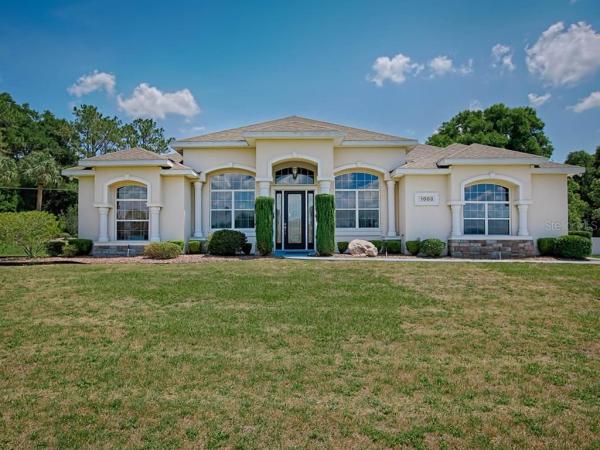 FRUITLAND PARK LAKE MYRTLE BREEZES