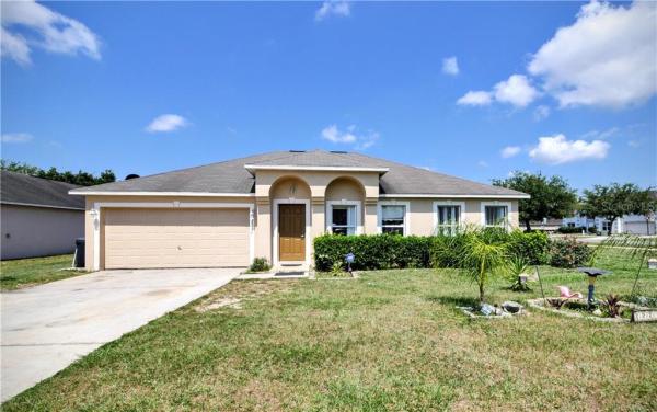 MASCOTTE DUKES LAKE PH 02