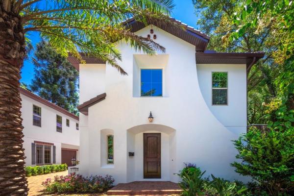 RIDGEWOOD CONDOMINIUMS