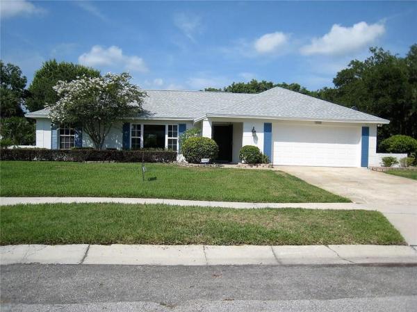 WINTER WOODS UNIT 04