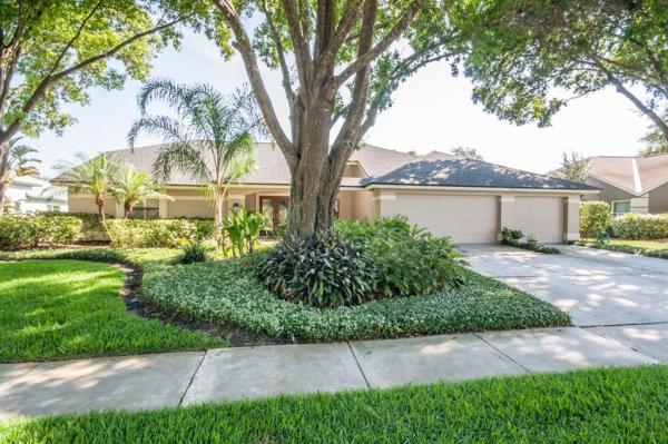 LAKES AT VAN DYKE FARMS