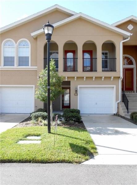 WHISPERING OAKS TOWNHOMES