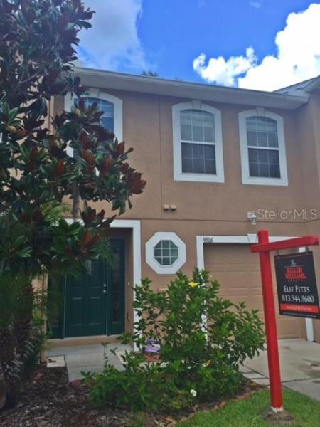 ASHBURN SQUARE TWNHMS