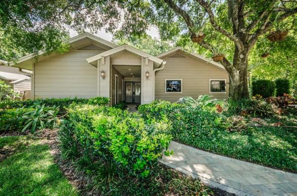 VILLAS AT CYPRESS RUN