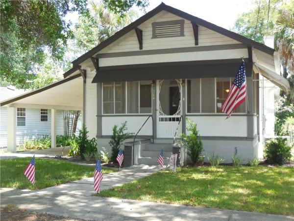 MOUNT DORA DICKERMAN