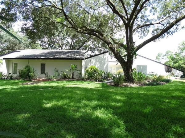 LAKE MARKHAM ESTATES