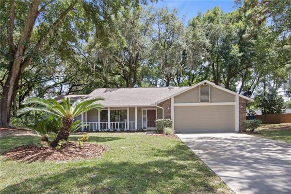 CRYSTAL LAKE WINTER HOMES