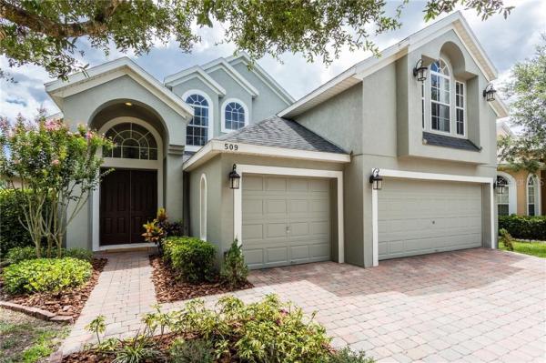 LAKE GRIFFIN ESTATES