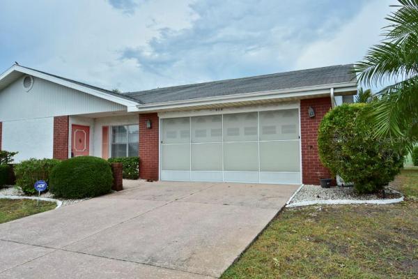 CLUB MANOR UNIT 38 B