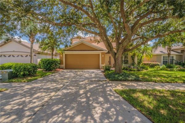 RIVER HILLS COUNTRY CLUB PH 01