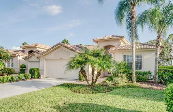 HERITAGE OAKS GOLF & COUNTRY CLUB