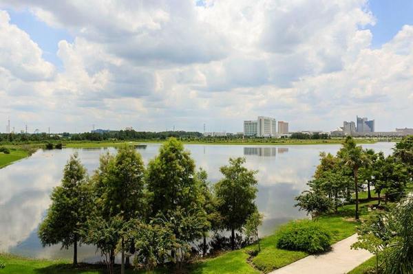 VISTA CAY/HARBOR SQUARE PH 08