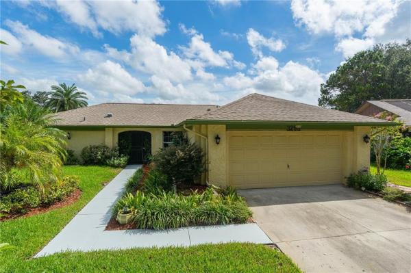 HIGHLAND LAKES 10 MODEL CENTER